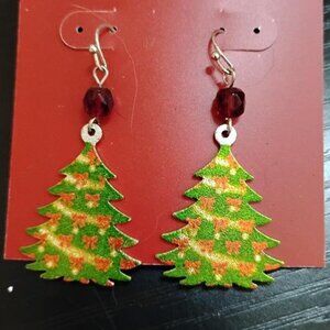 Christmas Tree Dangle Earrings. NWT. Hook Back. Pierced. Christmas. Festive.